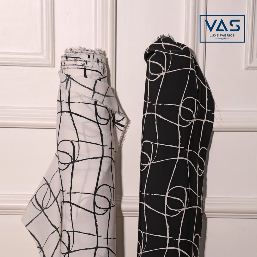 Rolled black and white printed fashion polyester fabric
